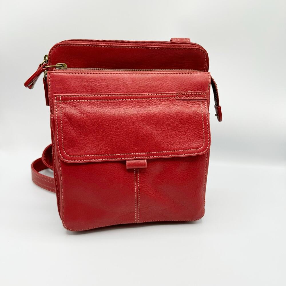 Vintage Fossil Y2K Red Leather Crossbody Bag Everyday Organizer NEW